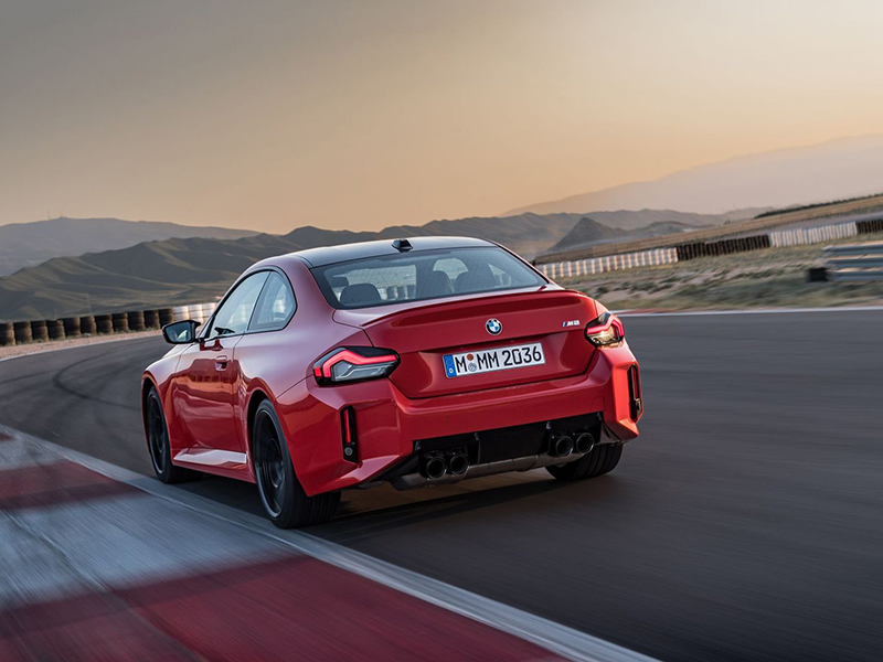سيارة BMW M2 الجديدة كلياً تجسد المعنى الحقيقي لمتعة القيادة
